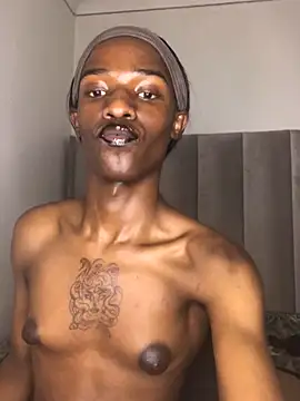 Trans fairy online show from 10, 10, 2025