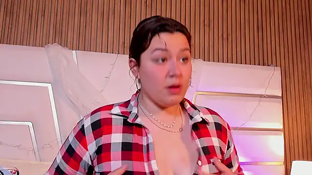 AdelaTaylor online show from 17, 10, 2025