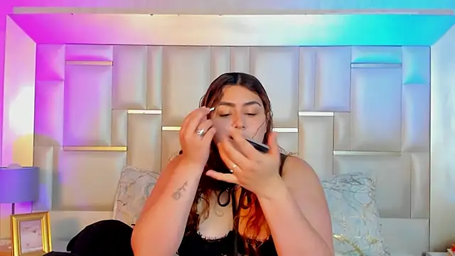 AdelaTaylor online show from 22, 11, 2025