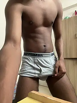 Snapshot of Lustking2406 chatting on 4, 10, 2025 Lustking2406 online show from 4, 10, 2025