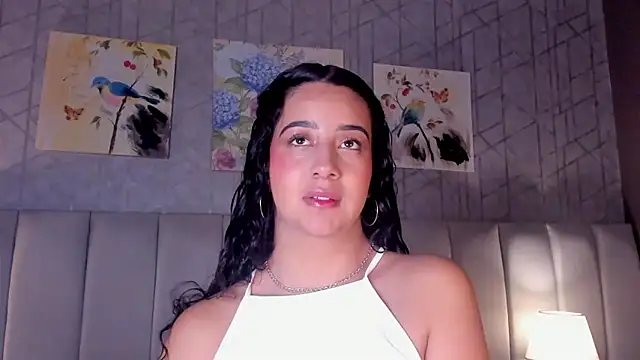 Snapshot of BellaSwwan chatting on 2, 10, 2025 BellaSwwan online show from 2, 10, 2025
