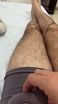 Snapshot of XUCRUTES42 chatting on 5, 12, 2025 XUCRUTES42 online show from 5, 12, 2025