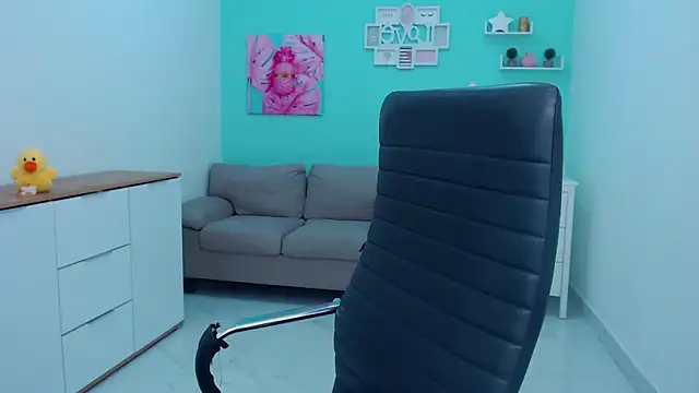 LilFleurish online show from 14, 12, 2025