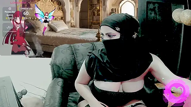 SultanaLayla online show from 2, 10, 2025