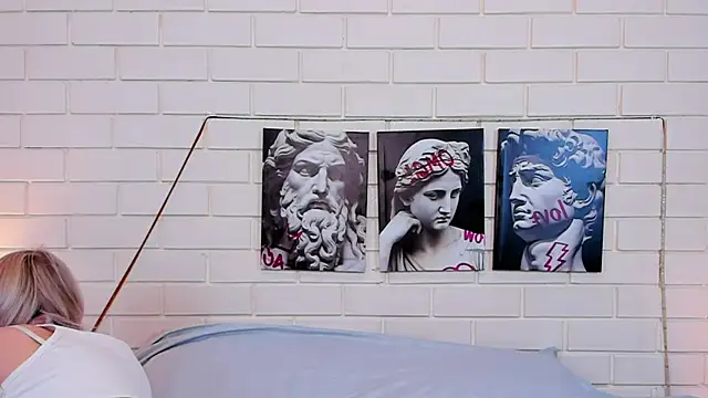 Blondy Fina online show from 20, 9, 2025