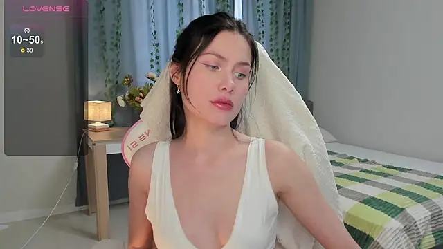 Snapshot of Vanellopes chatting on 9, 5, 2026 Vanellopes online show from 9, 5, 2026