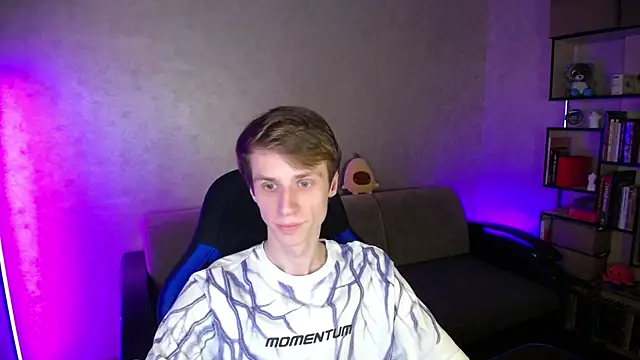 yes cute boy  online show from 5, 11, 2025