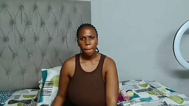 Snapshot of MelowD69 chatting on 23, 9, 2025 MelowD69 online show from 23, 9, 2025