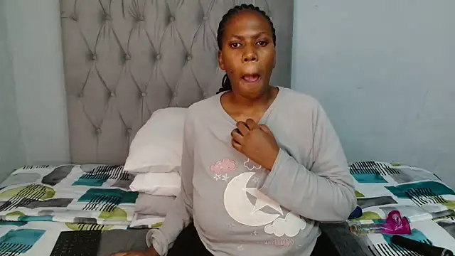 Snapshot of MelowD69 chatting on 29, 9, 2025 MelowD69 online show from 29, 9, 2025