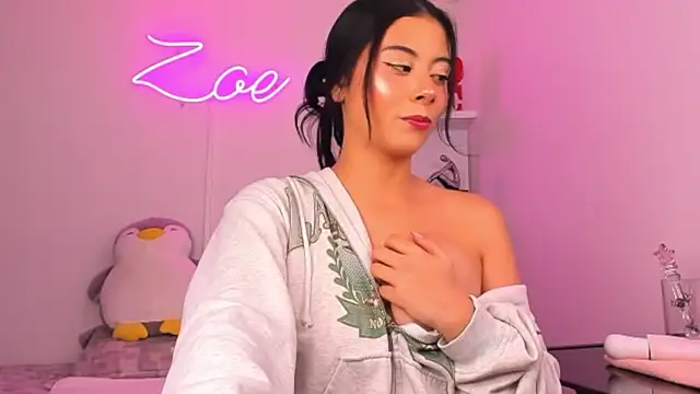 zoecams1 online show from 12, 2, 2026