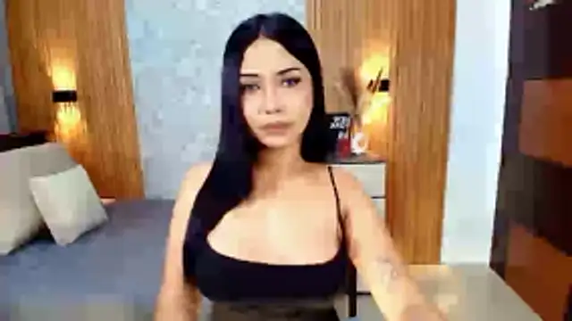 Snapshot of MiaFuckingWill chatting on 19, 10, 2025 MiaFuckingWill online show from 19, 10, 2025