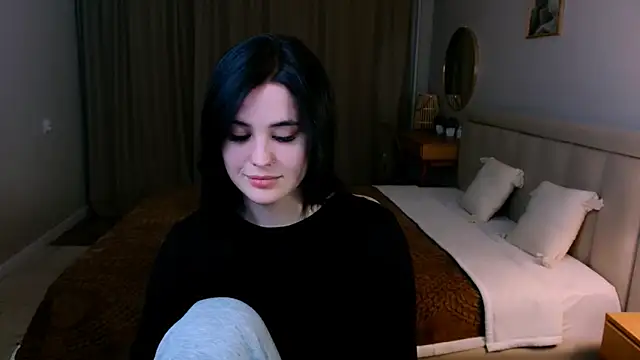 lil angel  online show from 16, 4, 2026