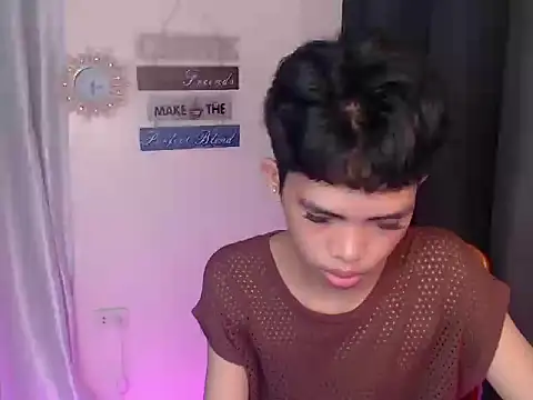 Snapshot of urcumjp chatting on 17, 10, 2025 urcumjp online show from 17, 10, 2025