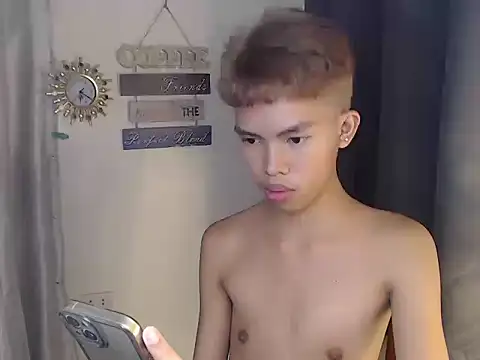 Snapshot of urcumjp chatting on 24, 10, 2025 urcumjp online show from 24, 10, 2025