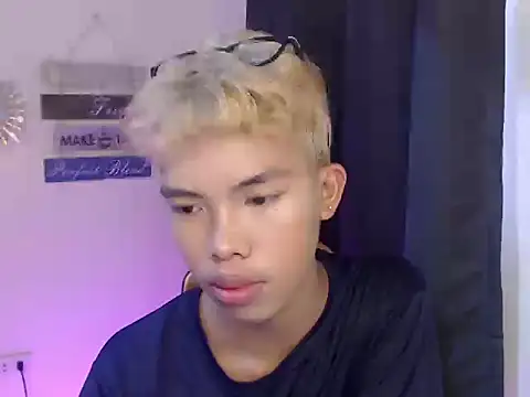 Snapshot of urcumjp chatting on 25, 11, 2025 urcumjp online show from 25, 11, 2025