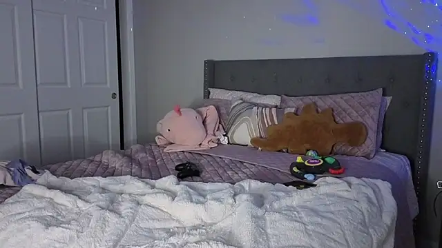 Snapshot of bambifarrina chatting on 3, 10, 2025 bambifarrina online show from 3, 10, 2025