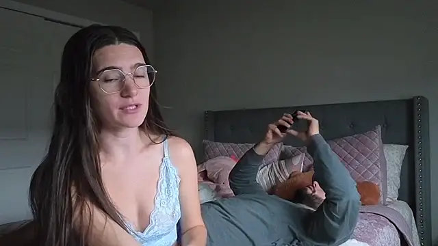 Snapshot of bambifarrina chatting on 14, 10, 2025 bambifarrina online show from 14, 10, 2025