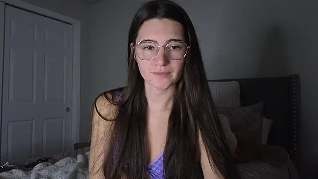 Snapshot of bambifarrina chatting on 30, 11, 2025 bambifarrina online show from 30, 11, 2025