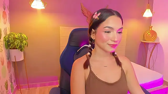 Snapshot of luma_sky_ chatting on 23, 9, 2025 luma sky online show from 23, 9, 2025