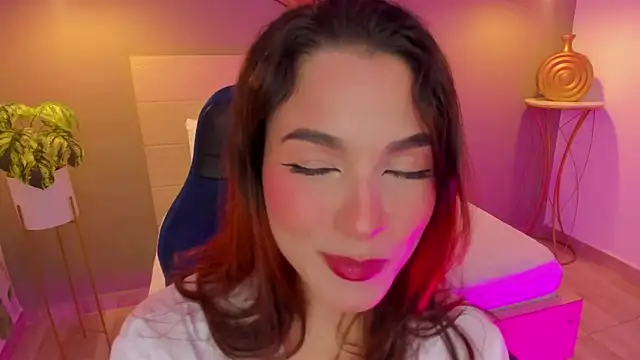 Snapshot of luma_sky_ chatting on 15, 10, 2025 luma sky online show from 15, 10, 2025