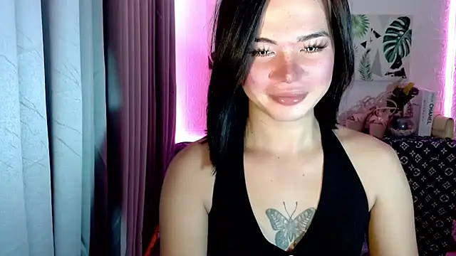 Snapshot of _SexyButterfly chatting on 12, 10, 2025  SexyButterfly online show from 12, 10, 2025