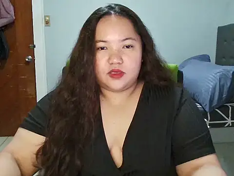 LianaCruzado online show from 26, 10, 2025