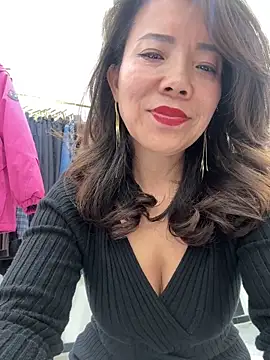 anna yngs online show from 9, 11, 2025