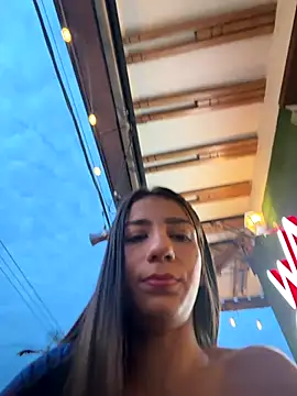 Snapshot of -juicy_ chatting on 16, 11, 2025 -juicy online show from 16, 11, 2025