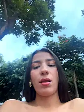 Snapshot of -juicy_ chatting on 19, 11, 2025 -juicy online show from 19, 11, 2025