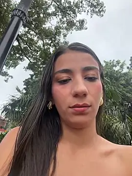 Snapshot of -juicy_ chatting on 28, 11, 2025 -juicy online show from 28, 11, 2025