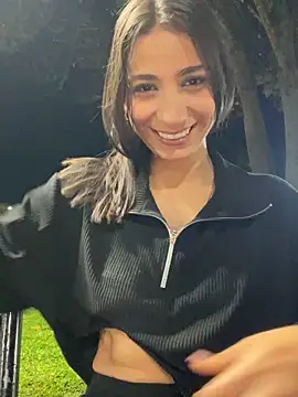 -juicy  online show from 14, 3, 2026