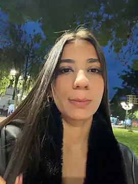 -juicy  online show from 12, 4, 2026