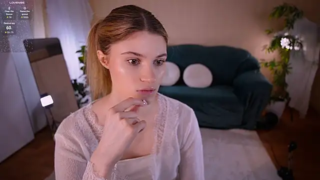 Angell Wild online show from 15, 4, 2026