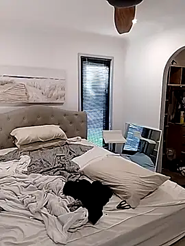 Snapshot of iamthepublickmasterbater chatting on 8, 10, 2025 iamthepublickmasterbater online show from 8, 10, 2025