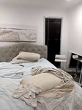 Snapshot of iamthepublickmasterbater chatting on 14, 10, 2025 iamthepublickmasterbater online show from 14, 10, 2025