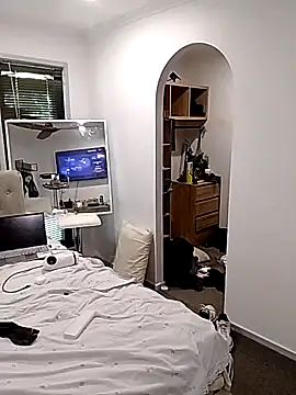 Snapshot of iamthepublickmasterbater chatting on 15, 10, 2025 iamthepublickmasterbater online show from 15, 10, 2025