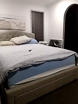 Snapshot of iamthepublickmasterbater chatting on 5, 11, 2025 iamthepublickmasterbater online show from 5, 11, 2025