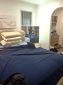 iamthepublickmasterbater online show from 17, 3, 2026