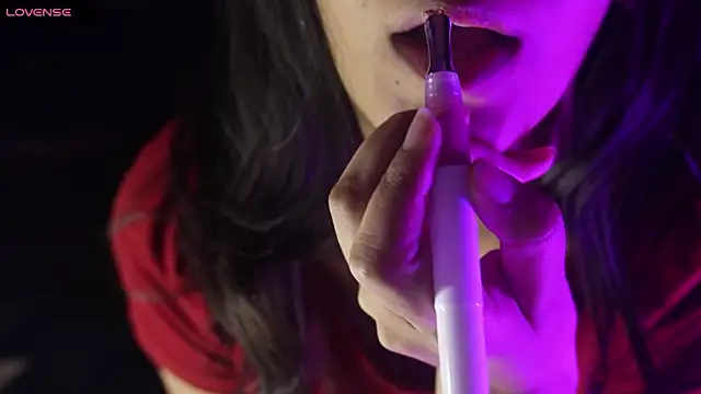 Snapshot of NidhiChandra chatting on 18, 11, 2025 NidhiChandra online show from 18, 11, 2025