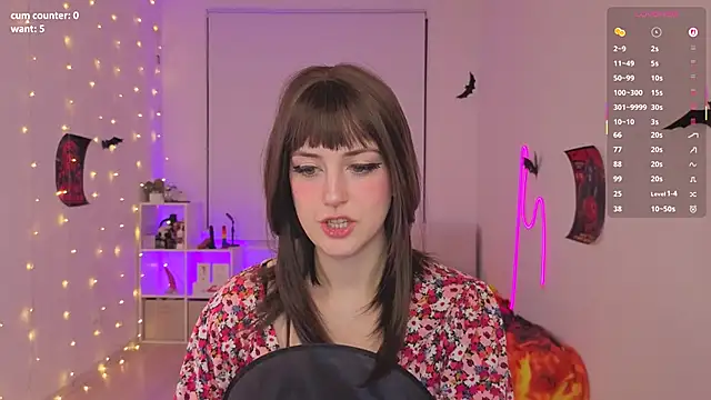 Snapshot of bananasgirl chatting on 23, 10, 2025 bananasgirl online show from 23, 10, 2025