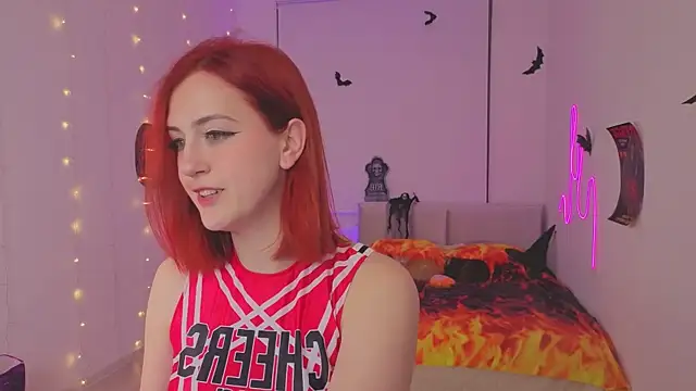 Snapshot of bananasgirl chatting on 24, 10, 2025 bananasgirl online show from 24, 10, 2025