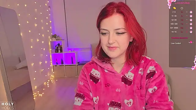 Snapshot of bananasgirl chatting on 27, 11, 2025 bananasgirl online show from 27, 11, 2025