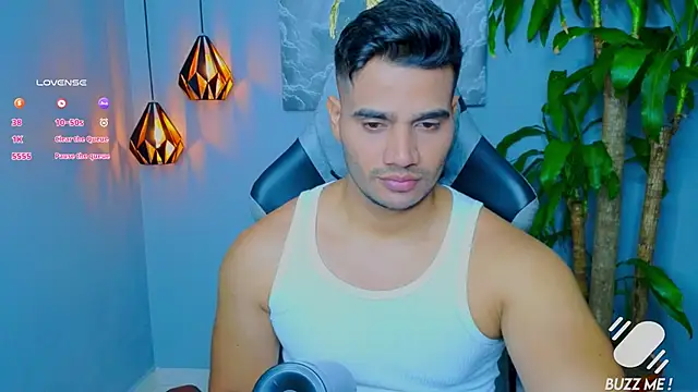 Snapshot of AndresR3 chatting on 21, 9, 2025 AndresR3 online show from 21, 9, 2025