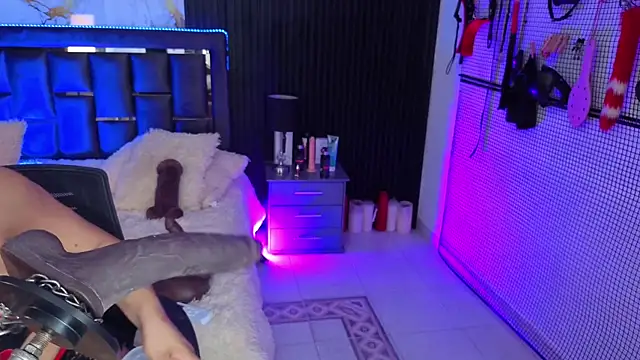 Issafoxx online show from 21, 2, 2026