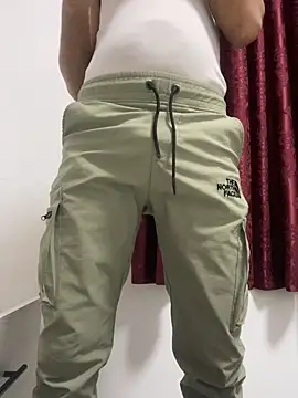 Snapshot of Anassal123 chatting on 19, 11, 2025 Anassal123 online show from 19, 11, 2025