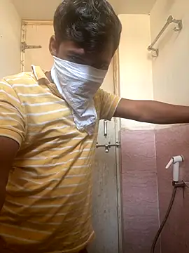 Snapshot of omkarcoll chatting on 12, 11, 2025 omkarcoll online show from 12, 11, 2025