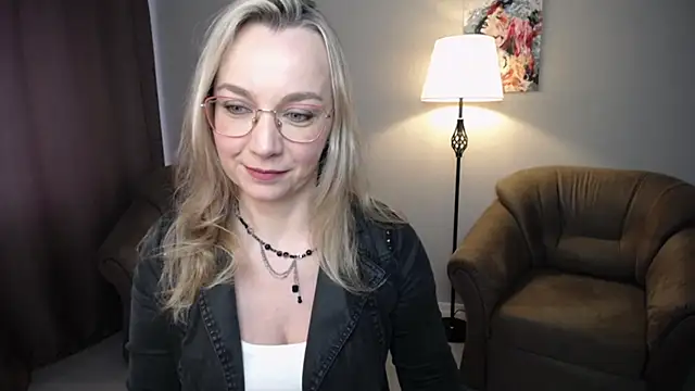 Ava Elior online show from 17, 4, 2026