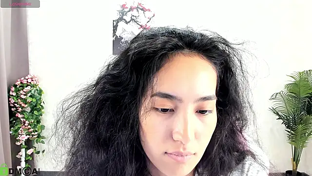 FlirtyAura online show from 27, 10, 2025