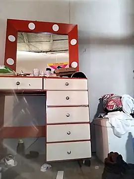 Snapshot of Kesurra chatting on 23, 11, 2025 Kesurra online show from 23, 11, 2025