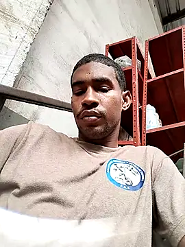 Snapshot of Kesurra chatting on 4, 12, 2025 Kesurra online show from 4, 12, 2025